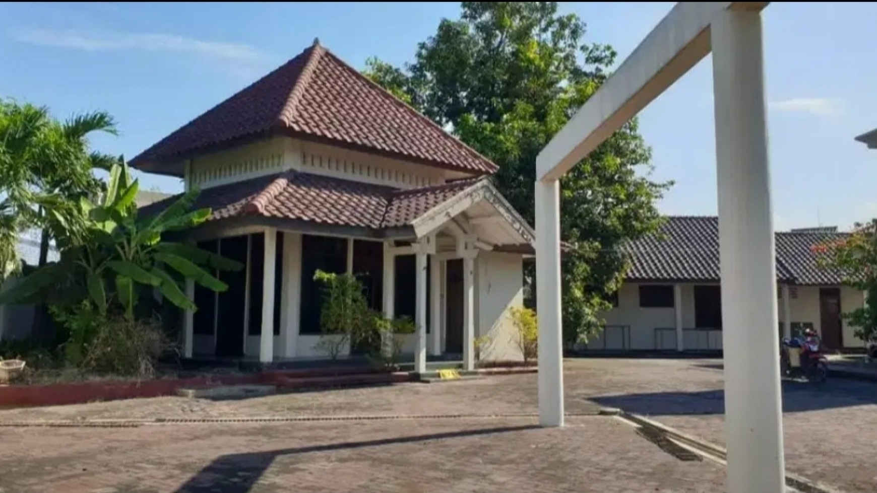 Dijual Rumah Luas Murah Trosobo Taman Sidoarjo