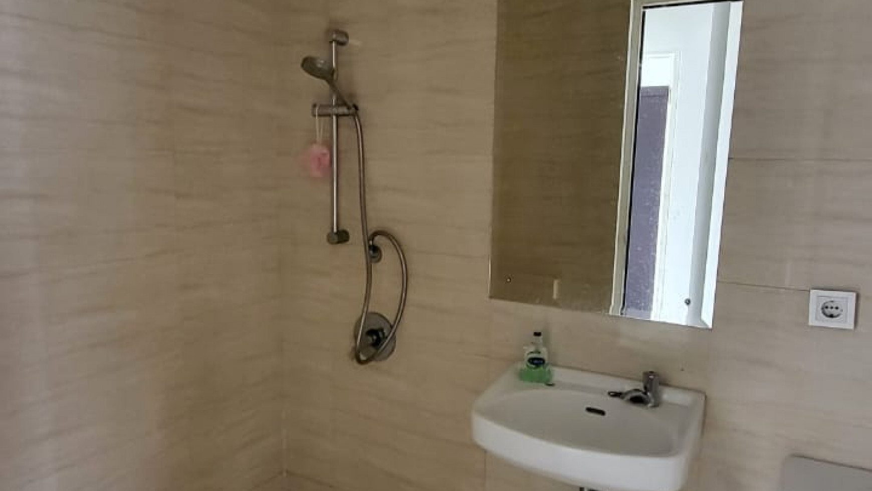 Residence One Cluster Ruby Rumah full renovated