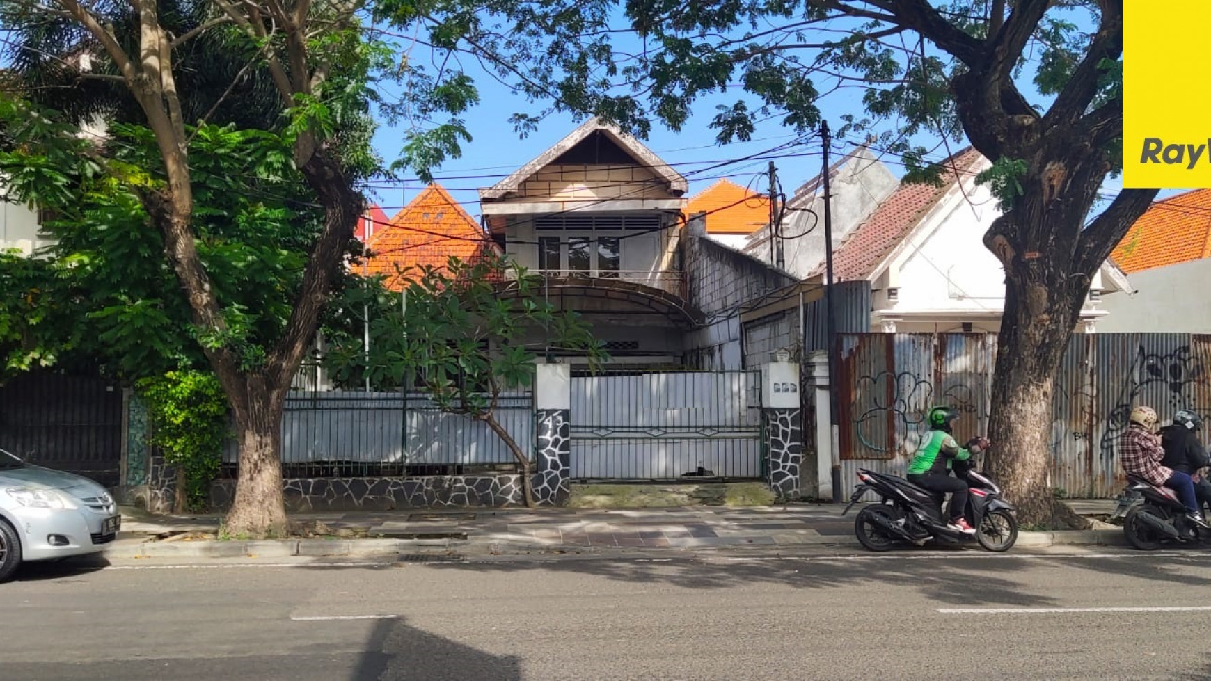 Dijual Rumah Pusat Kota di Jalan Bengawan, Darmo, Surabaya