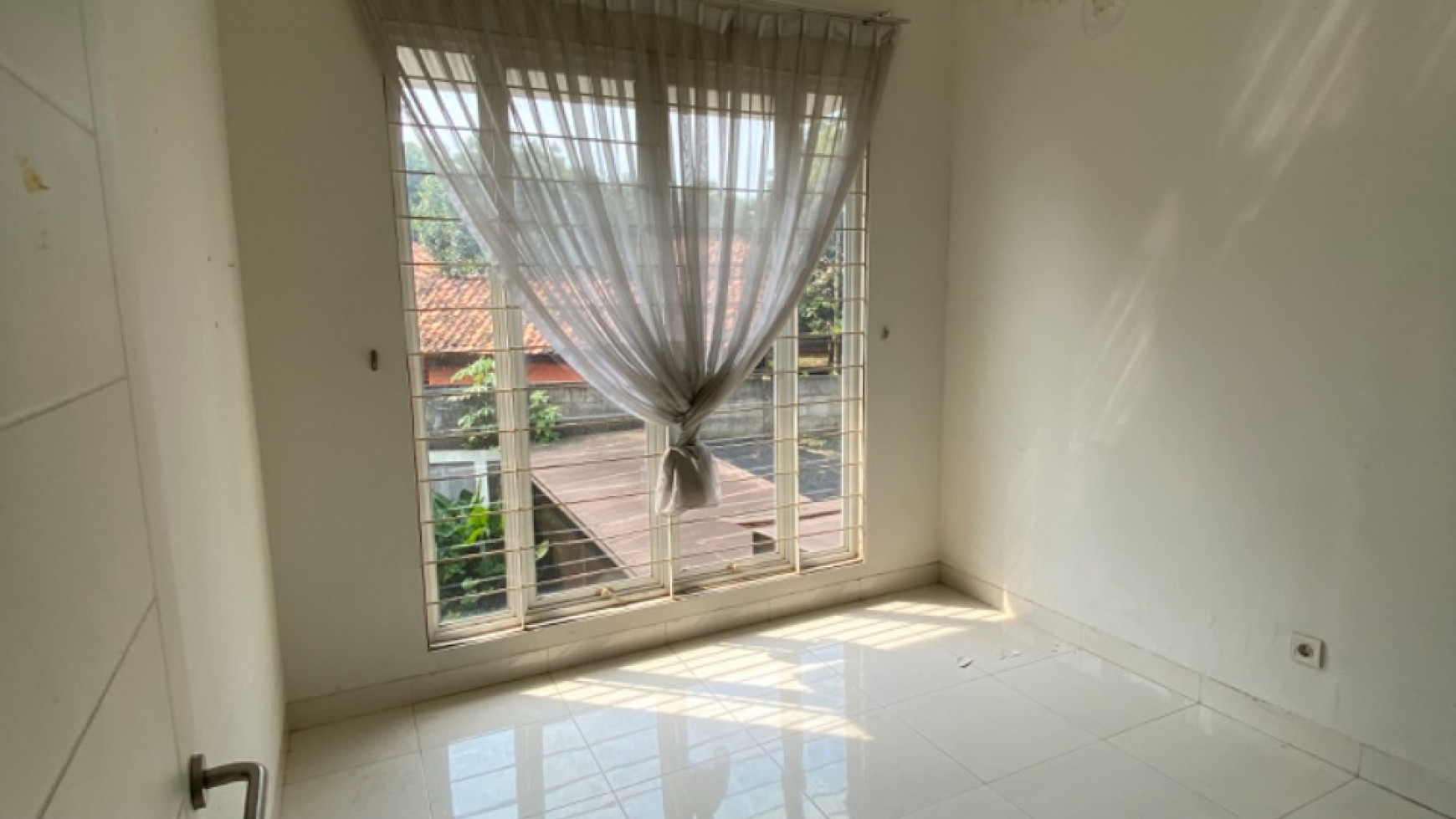 Rumah Homey Siap Huni Di Cluster Emerald View Bintaro Jaya Sektor 9