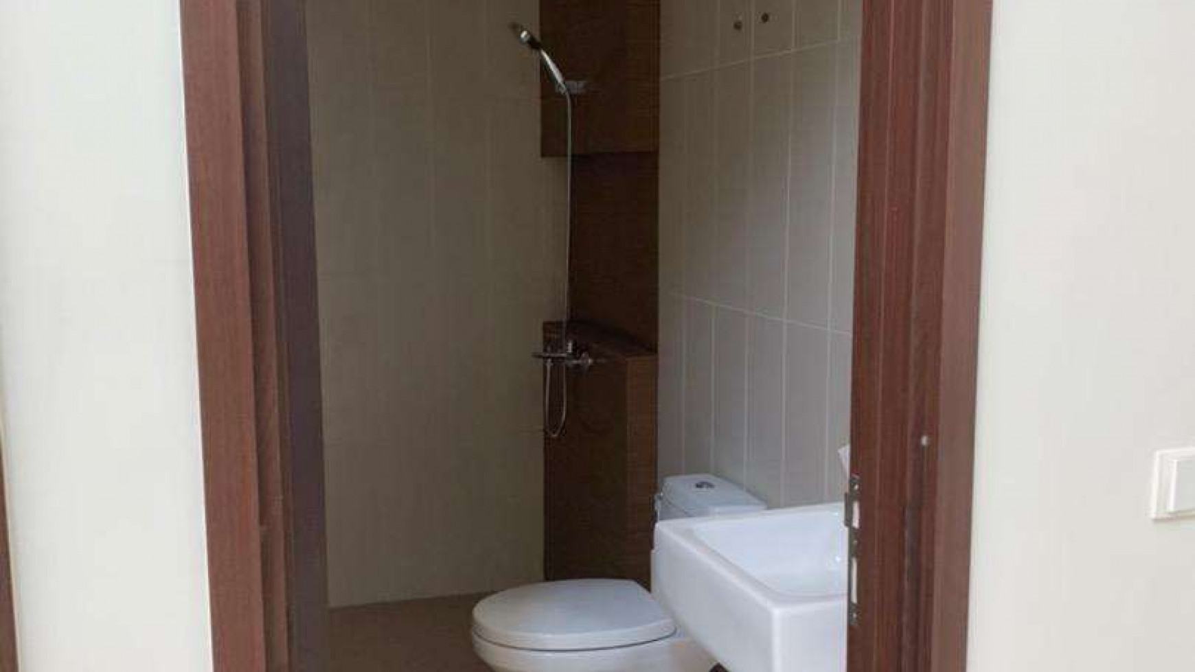 Hot Properti. Rumah Bagus Eminent Prestigia, Bsd
