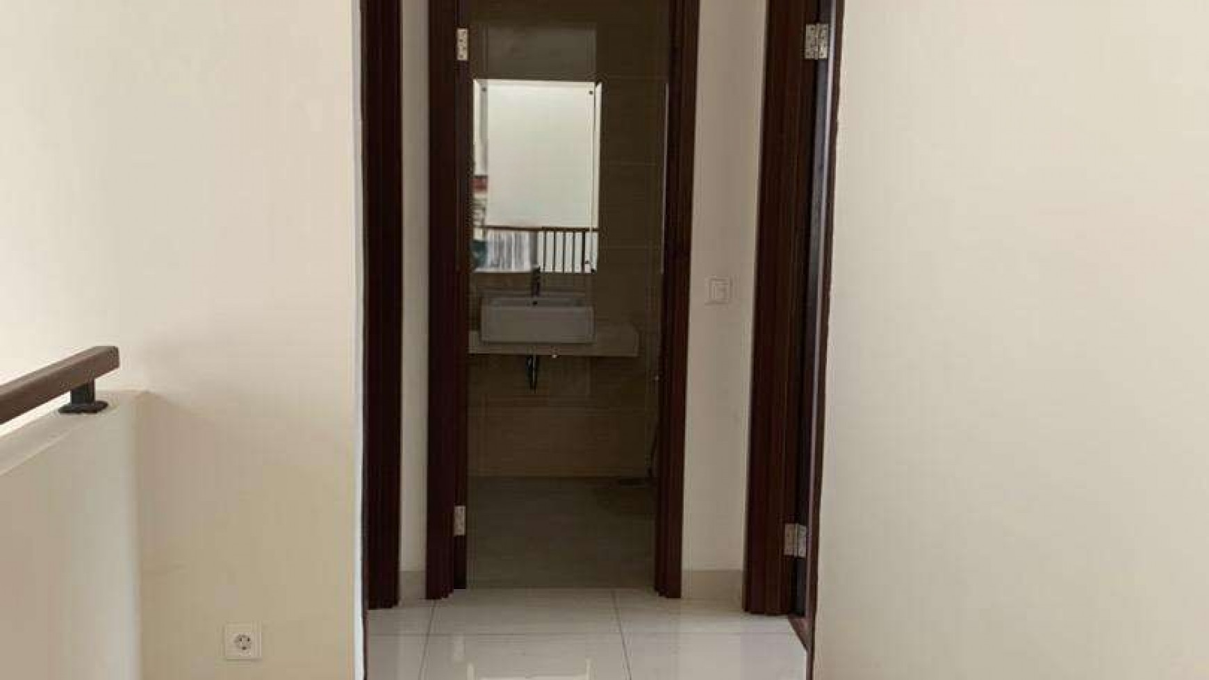 Hot Properti. Rumah Bagus Eminent Prestigia, Bsd