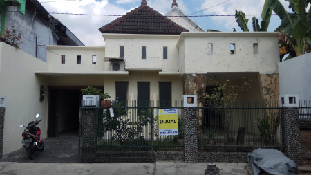 RUMAH TINGGAL LOKASI STRATEGIS, DI JL GAJAH, UMBULHARJO