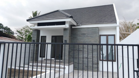 RUMAH BARU DENGAN DESAIN MINIMALIS, DSN NGEBO, NGAGLIK, SLEMAN