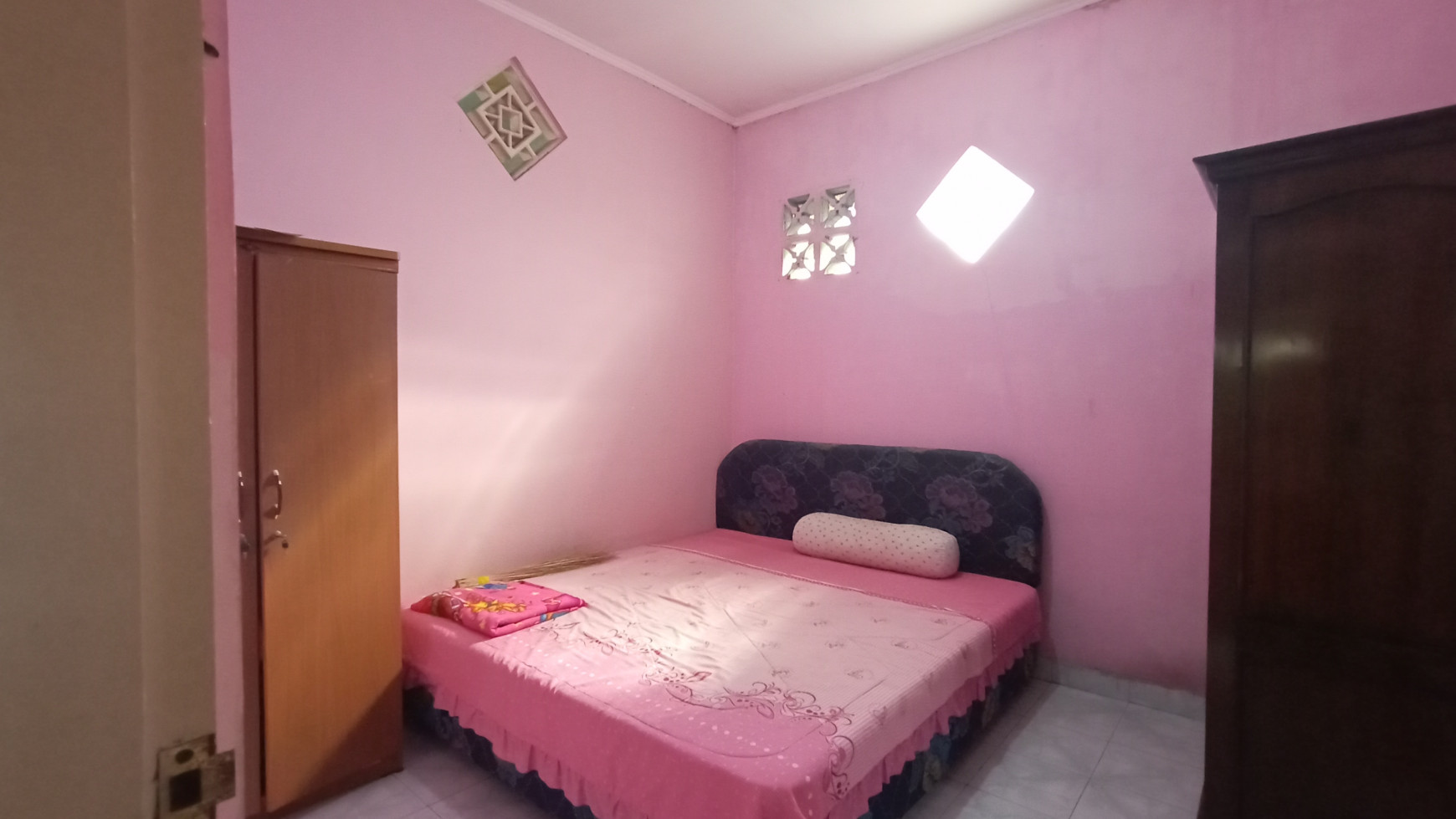 RUMAH TINGGAL DIGUYANGAN 50 METER DARI JL GODEAN