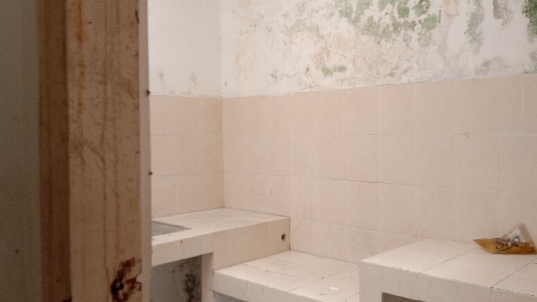 RUMAH 18 KAMAR DI DEKAT LINGKUNGAN KAMPUS KUGM, POGUNG, SLEMAN