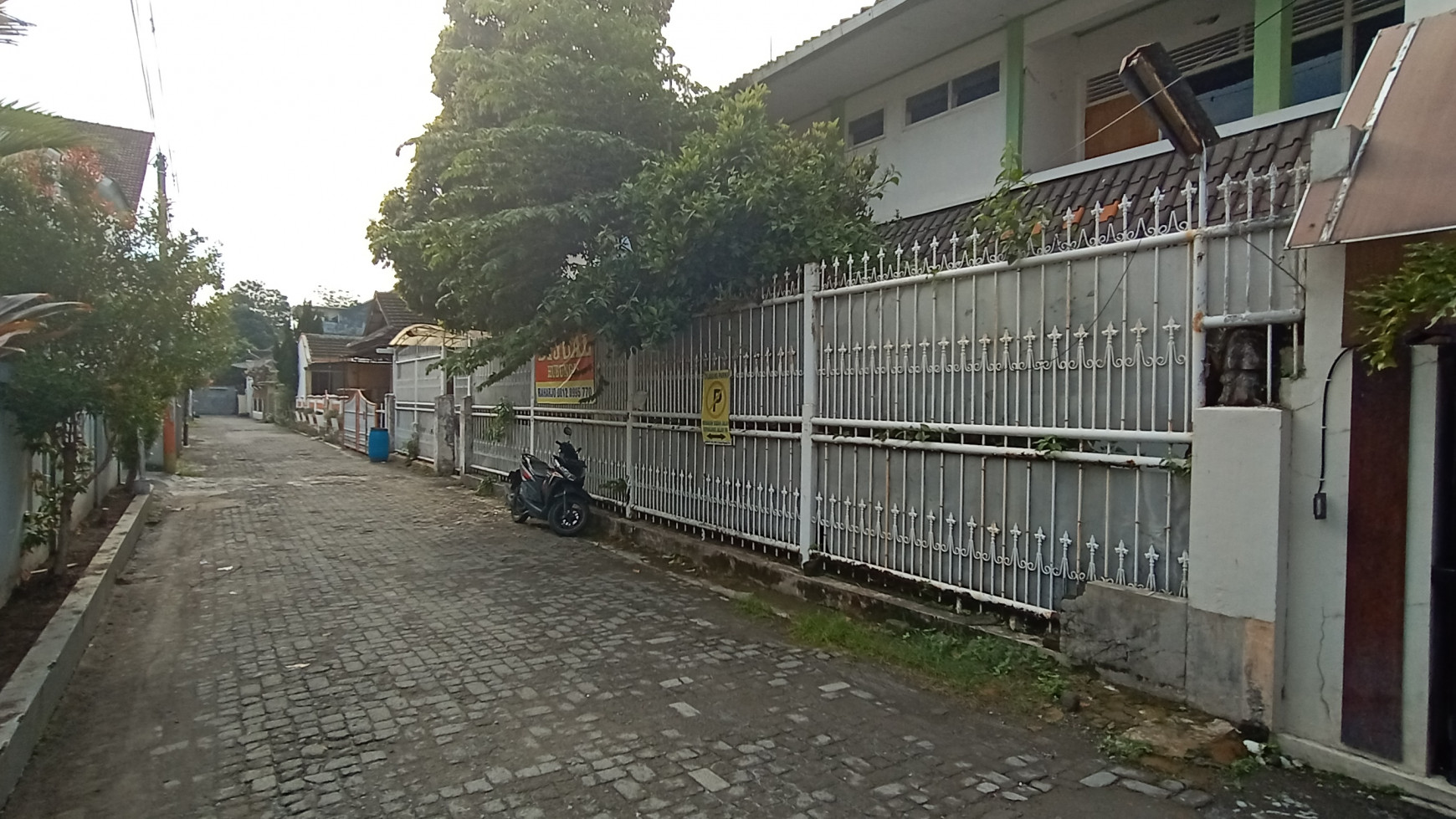 RUMAH 18 KAMAR DI DEKAT LINGKUNGAN KAMPUS KUGM, POGUNG, SLEMAN