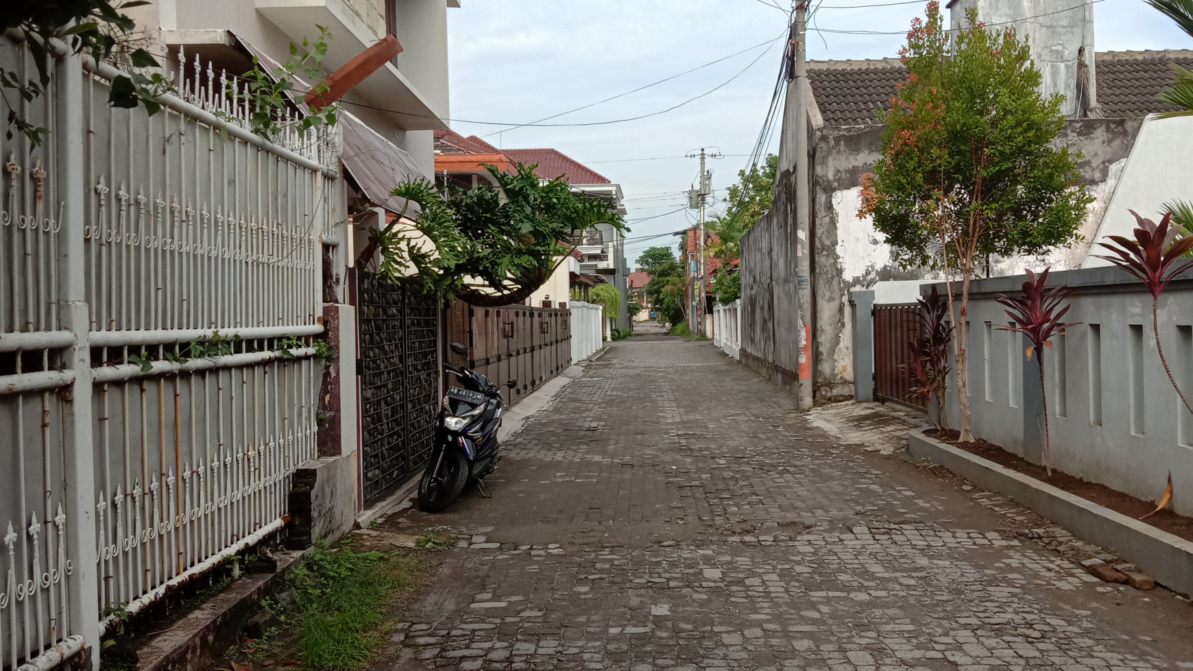 RUMAH 18 KAMAR DI DEKAT LINGKUNGAN KAMPUS KUGM, POGUNG, SLEMAN