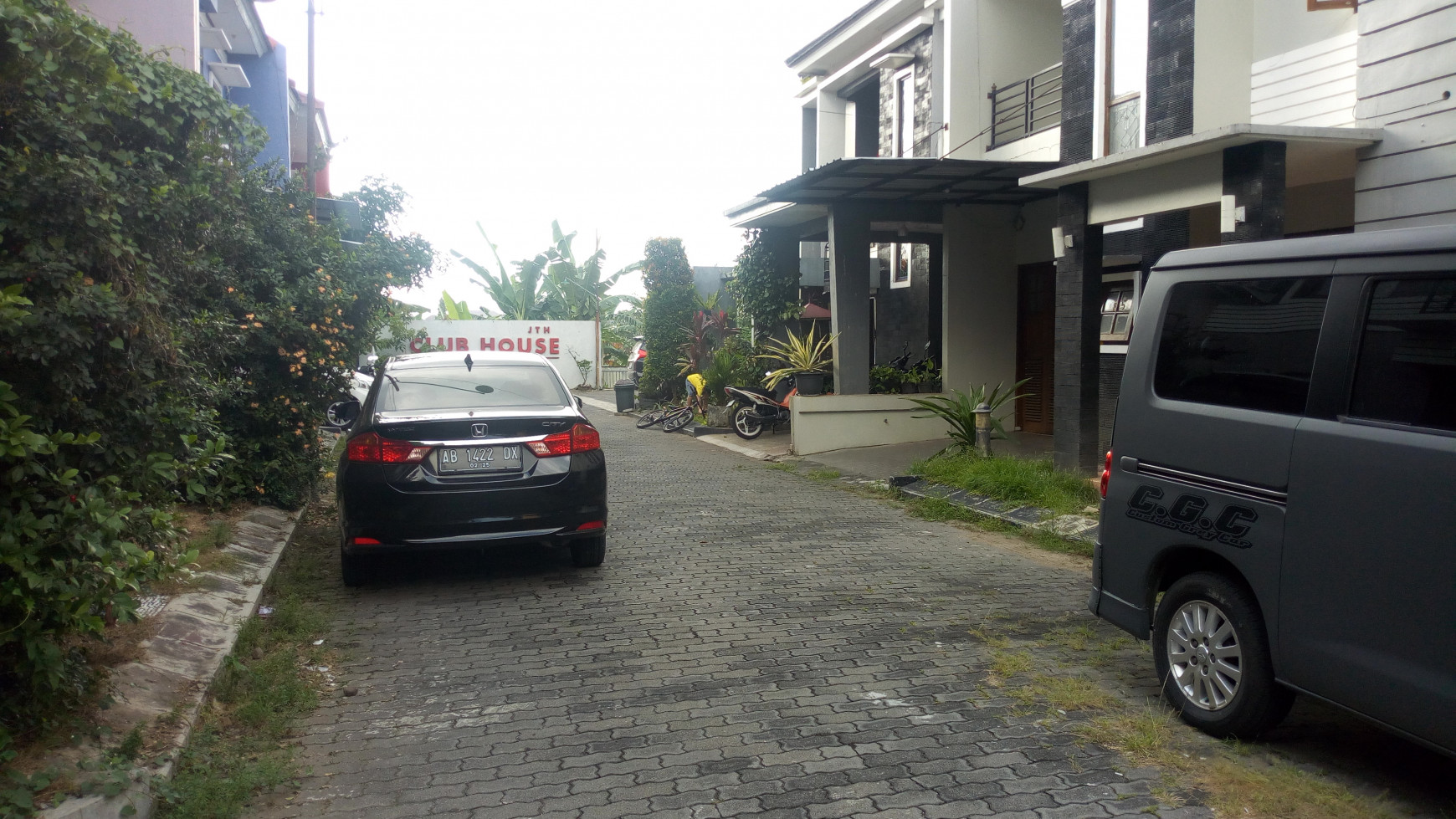 RUMAH 2 LANTAI DISEWAKAN DALAM PERUM JOGJA TOWN HOUSE 2