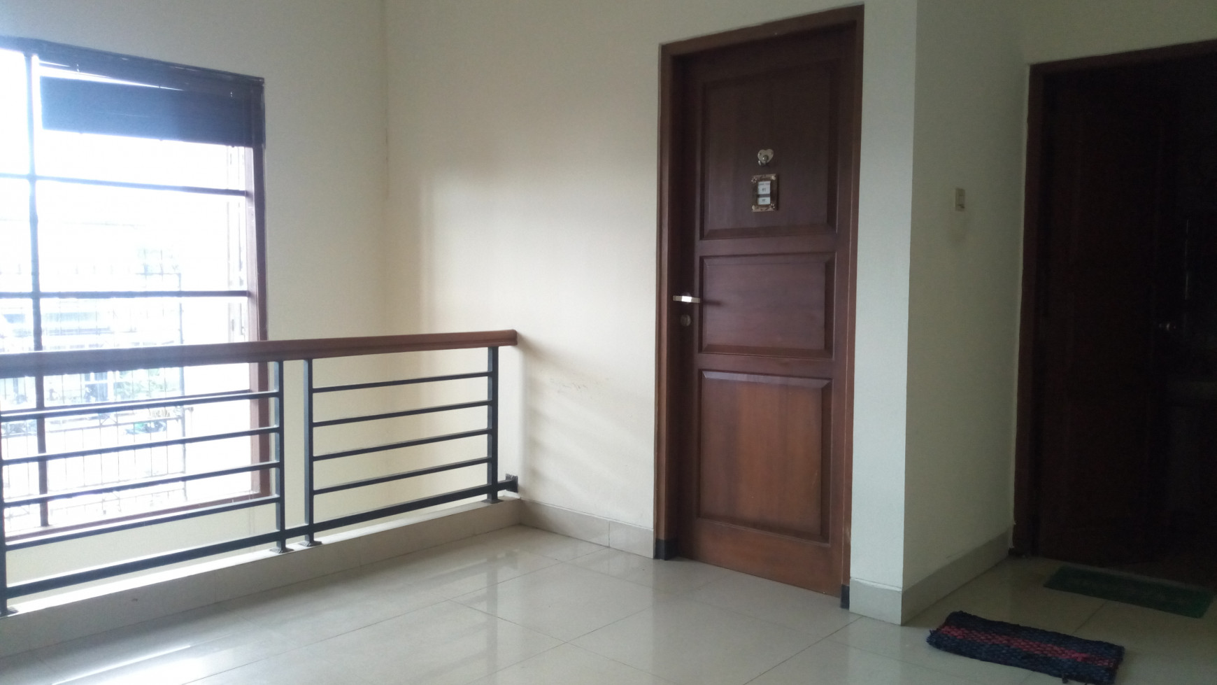 RUMAH 2 LANTAI DISEWAKAN DALAM PERUM JOGJA TOWN HOUSE 2