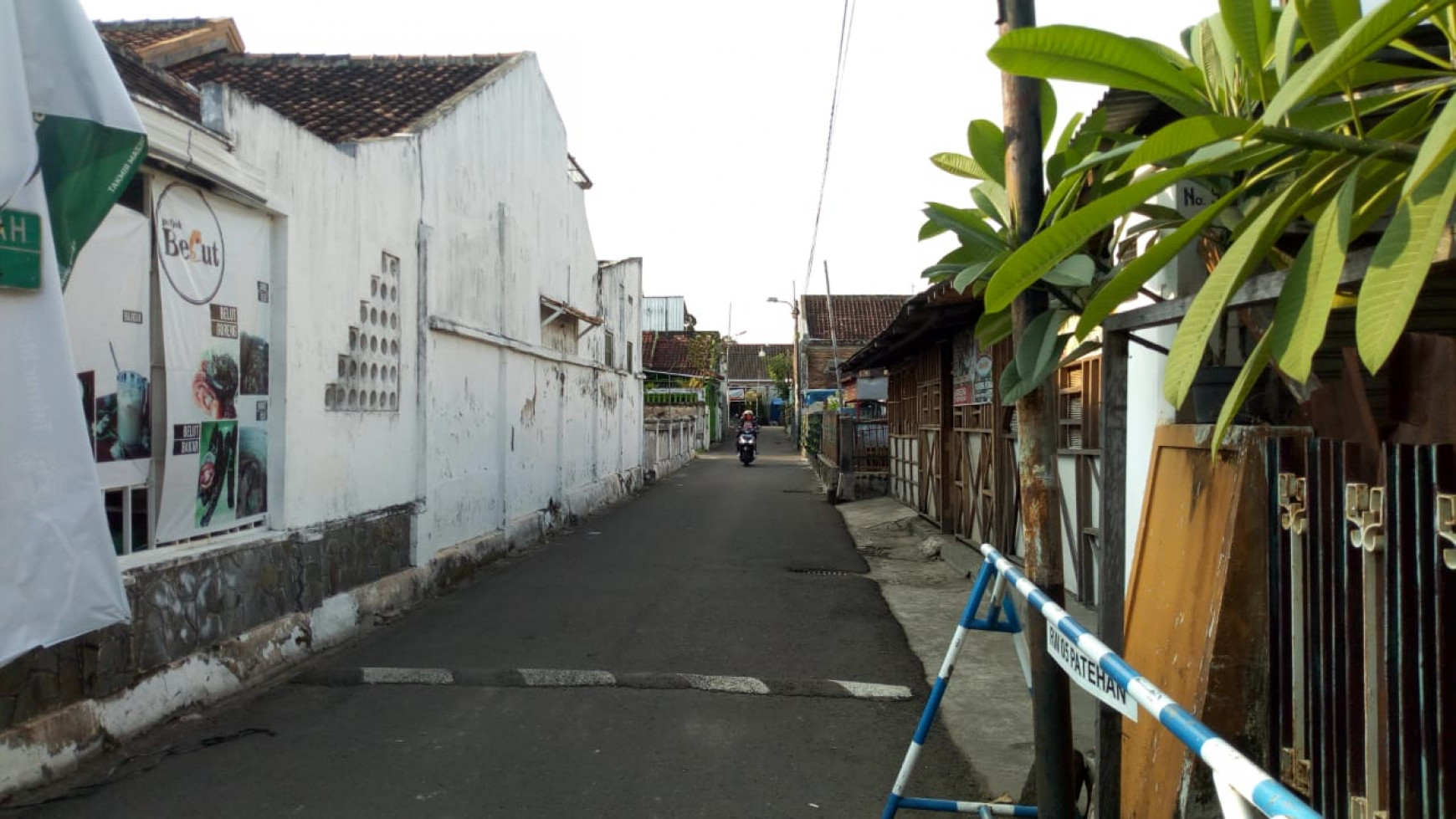 RUMAH DI JL PATEHAN TENGAH, KRATON, YOGYAKARTA