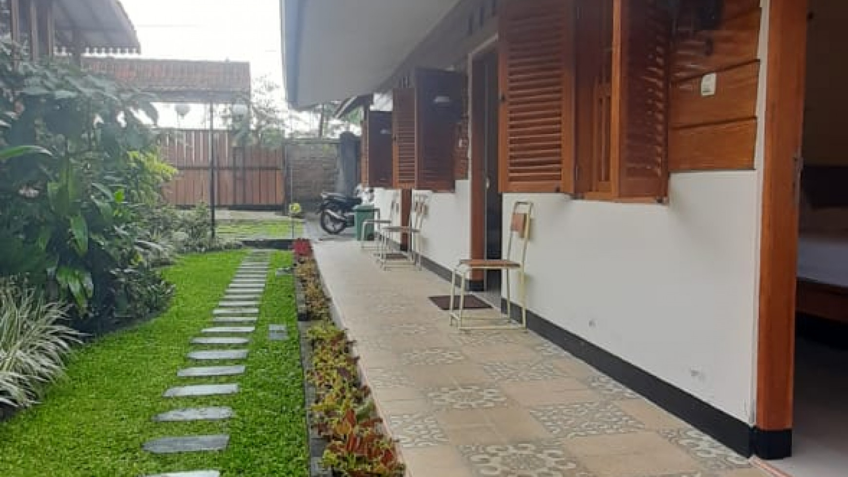 RUMAH DENGAN KONSEP VILLA FULL FURNISH. DI JL KALIURANG KM 16, PAKEM, SLEMAN