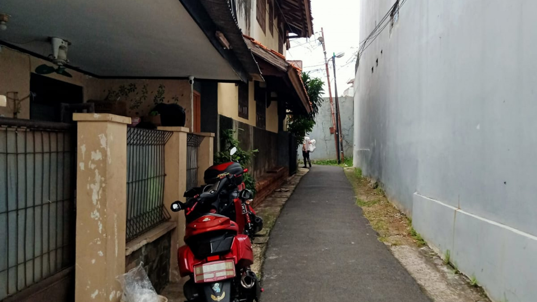 Rumah Proses Bangun dan Strategis @Pejaten Barat, Pasar Minggu