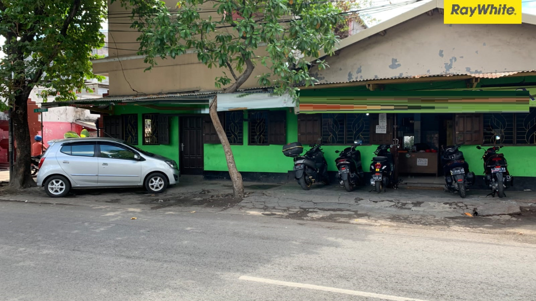 Dijual Rumah SHM di Jalan Raya Menur, Surabaya