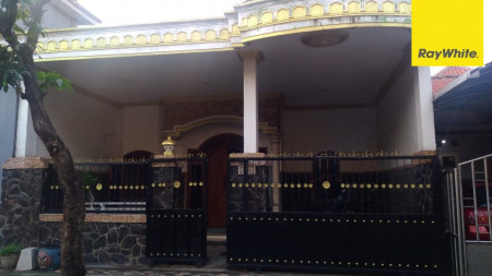Dijual Rumah di Puri Surya Jaya, Sidoarjo