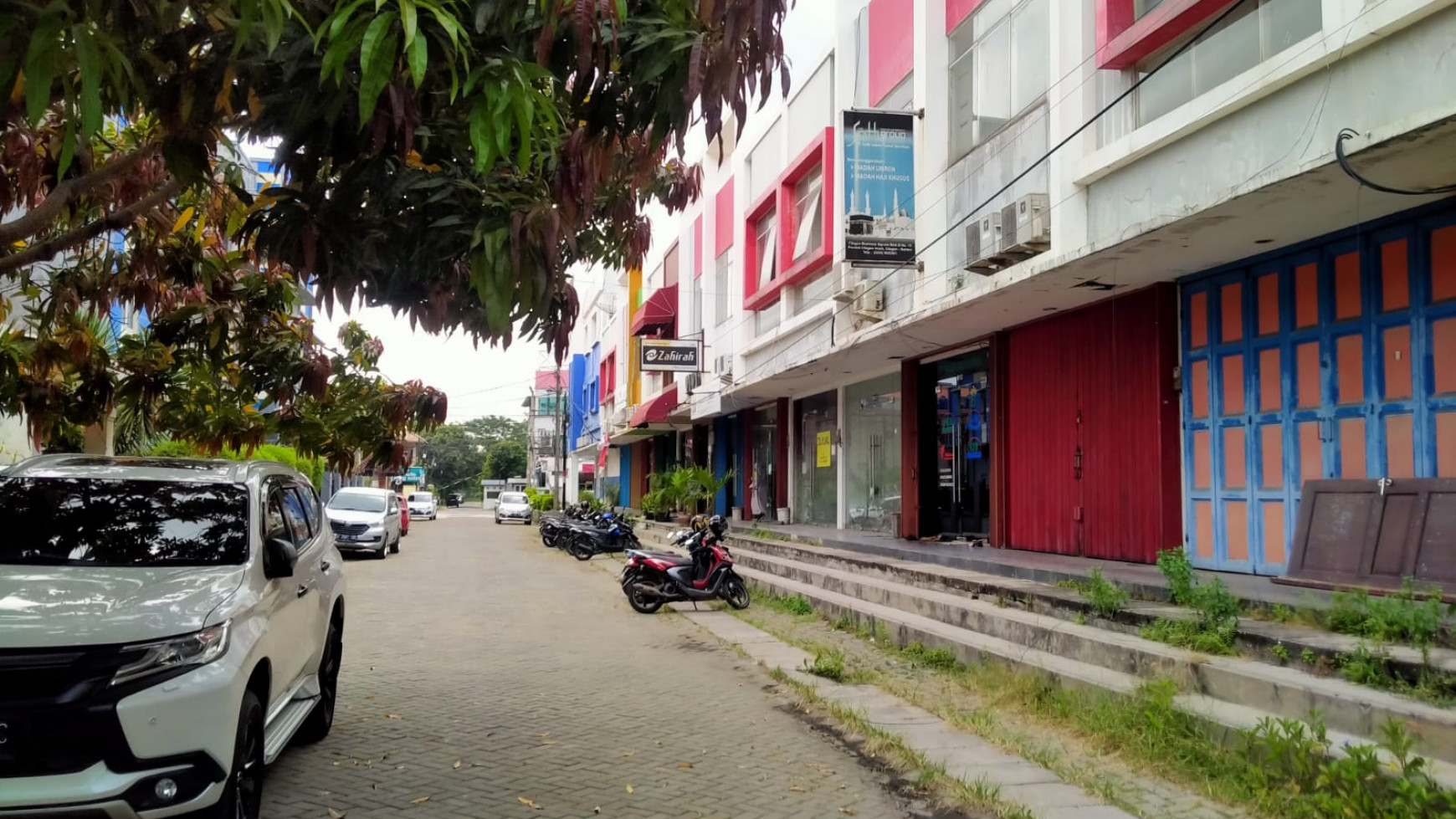 Cilegon pondok cilegon indah luas 220 cocok untuk mess karyawan atau kantor