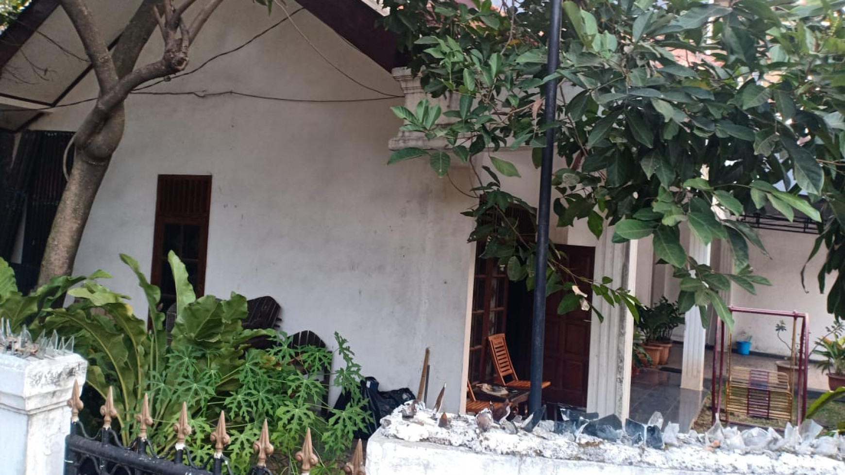 Rumah Hook, Siap Huni dan Lokasi Strategis @Pejompongan