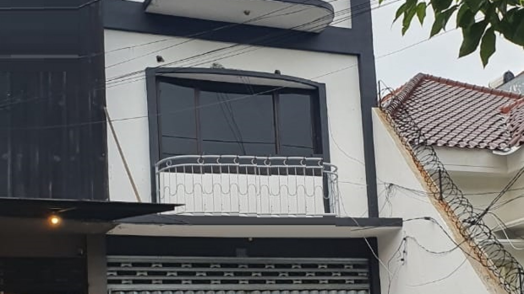 Disewakan Ruko 2 lantai di Jalan Raya Nginden, Surabaya