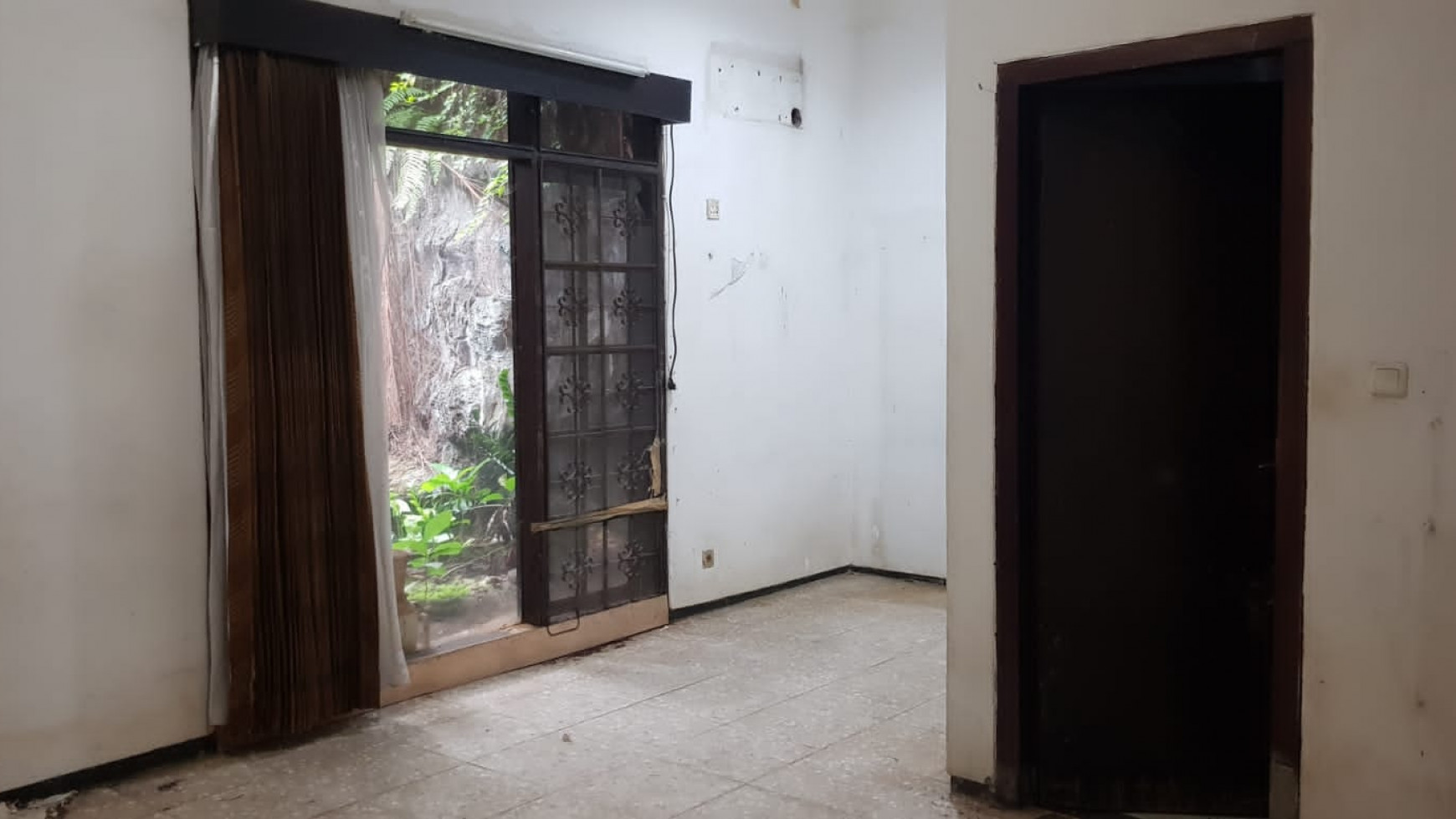 RUMAH DIJUAL JALAN CIPETE UTARA KEBAYORAN BARU