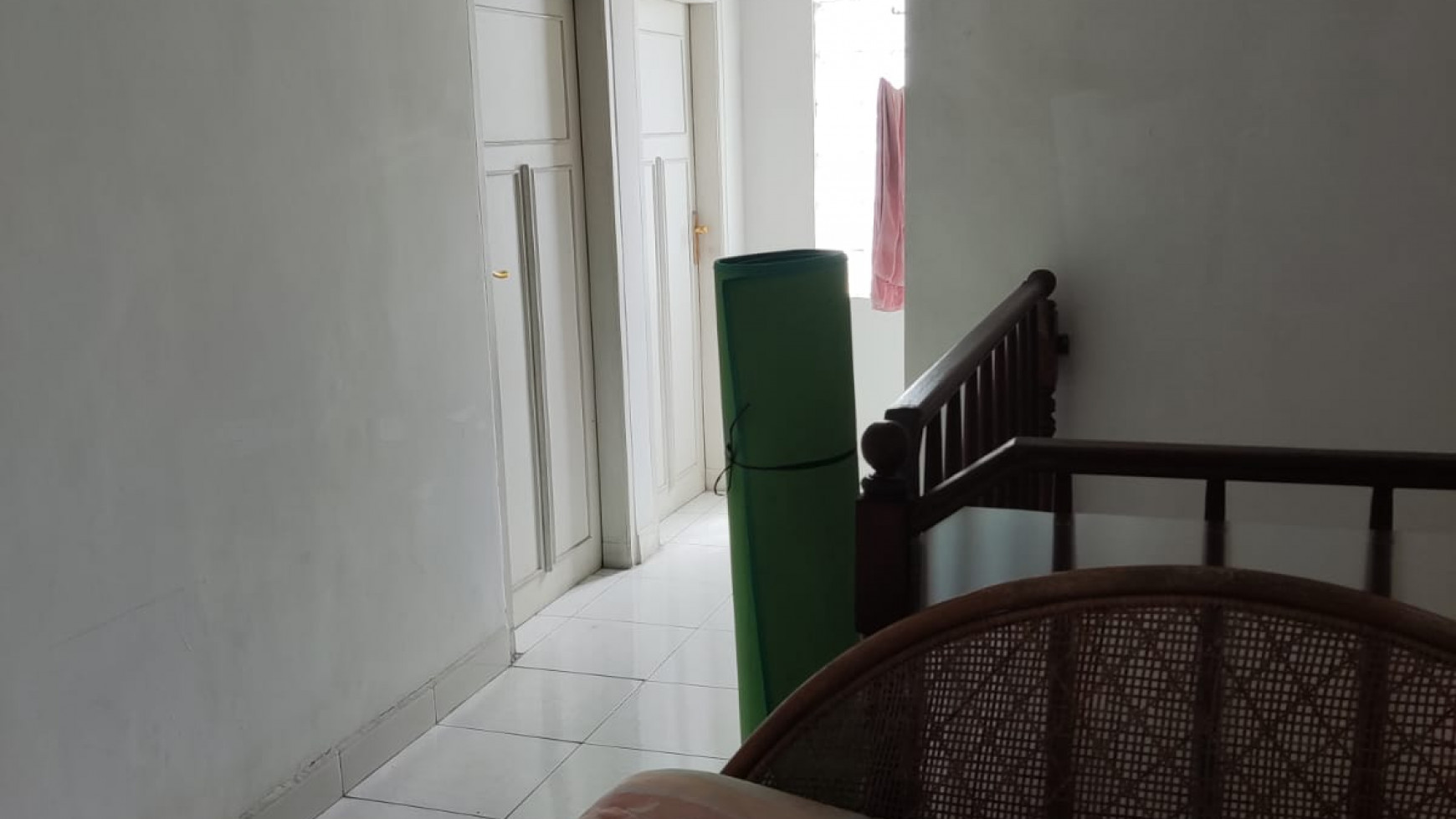 HOT DEAL! Rumah Cantik Siap Huni dengan Lingkungan Nyaman dan Aman! Rumah 2 Lantai di Jalan Madhapi Sayap Cikaso, Bandung!