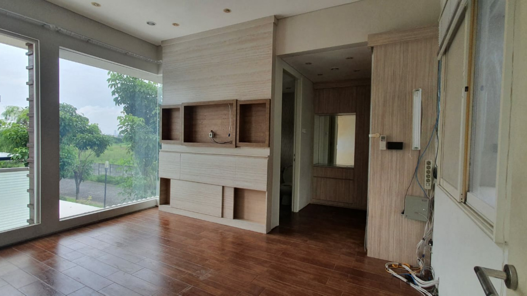 DIJUAL ROYAL RESIDENCE MINIMALIS SIAP HUNI CLUSTER FAVORIT