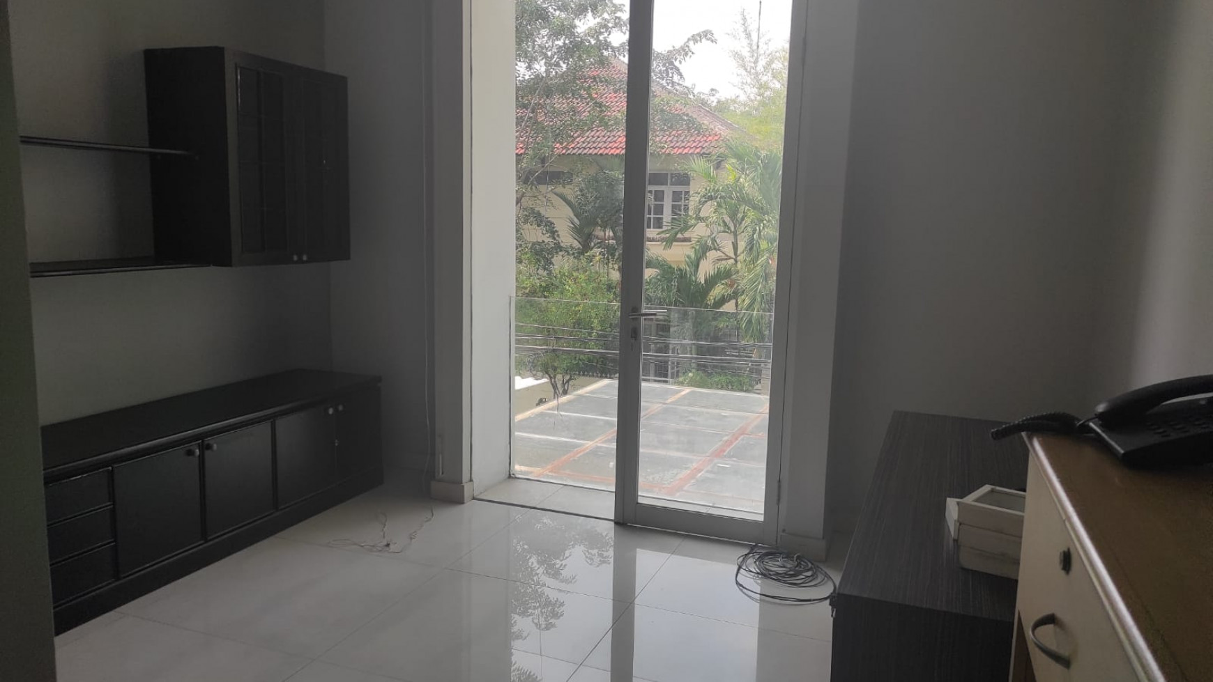 Rumah Hoek Janur Elok, Kelapa Gading Luas 13x17m2