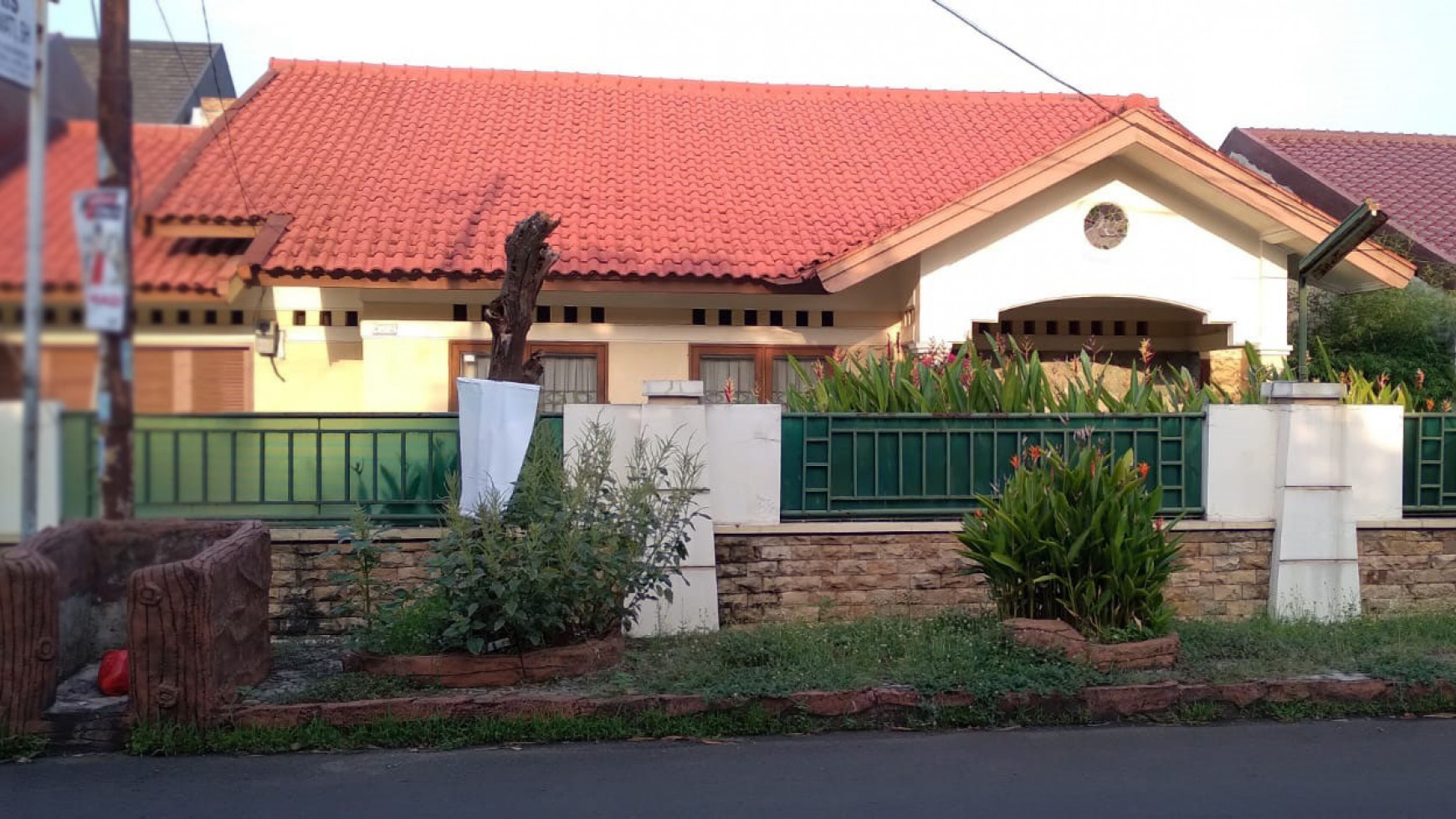 Rumah Siap Huni, Lokasi Strategis, dan Hunian Asri @Komp Pertamina, Pondok Ranji