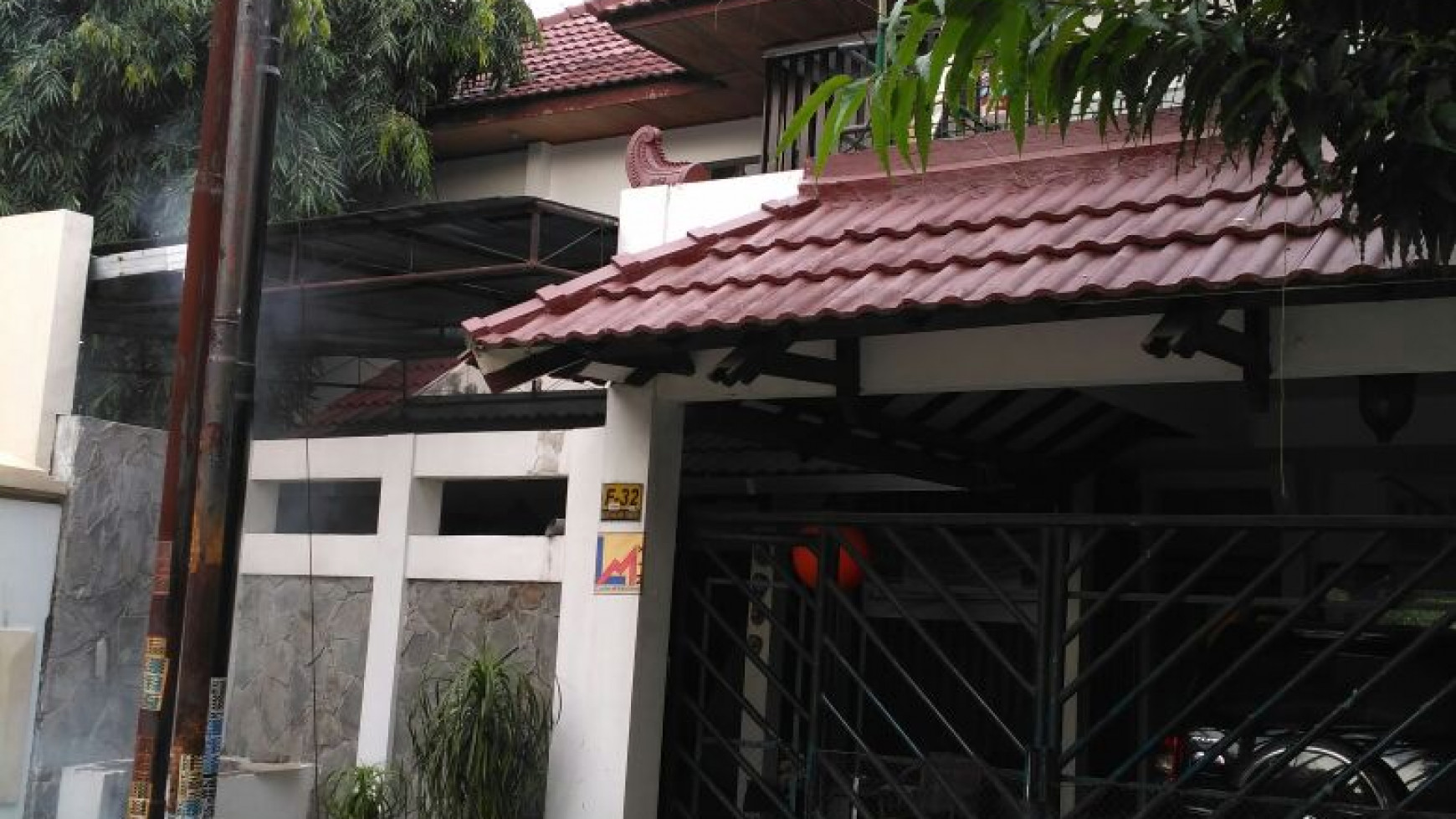 Rumah di Kencana Sari Timur, Lingkungan Elite, Row Jalan Lebar, Bebas banjir, Siap Huni