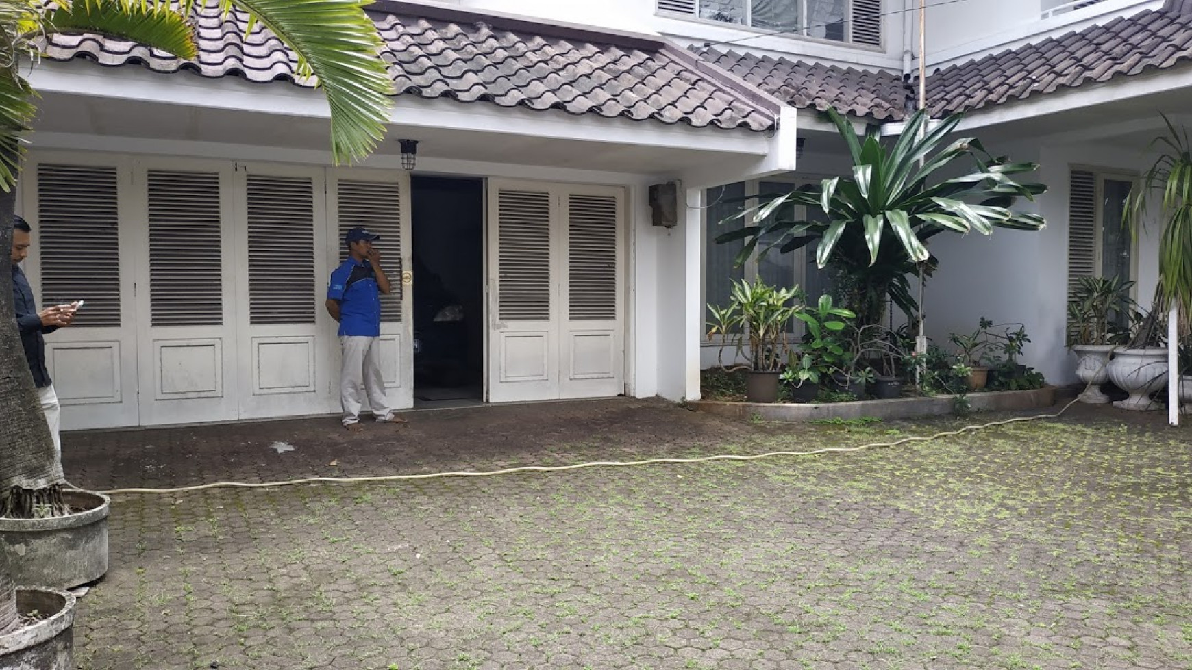 Dijual Rumah Lama Hitung Tanah Lokasi Strategis Cipete Kemang Jakarta Selatan