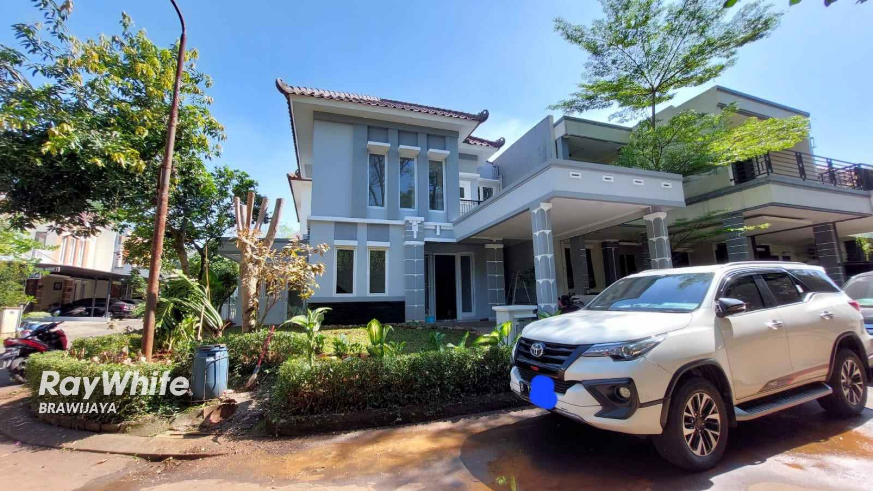 DIJUAL RUMAH DI LEGENDA WISATA CIBUBUR, DI HOOK, BARU RENOVASI, SIAP HUNI, 3 BEDROOMS