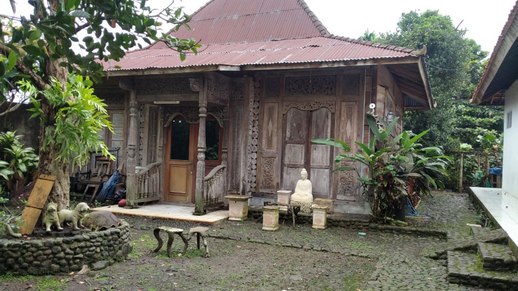 Dijual Kavling Terdapat 2 Bangunan Kayu dan Batu @Desa Pegelaran, Ciomas, Bogor