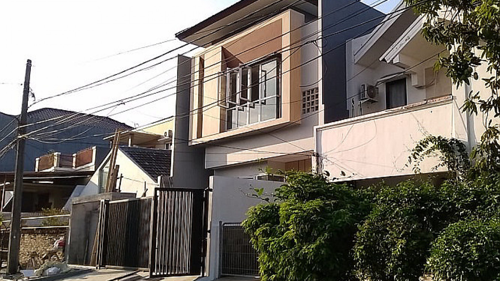 Dijual Rumah Brand New di Jln Sumagung Kelapa Gading