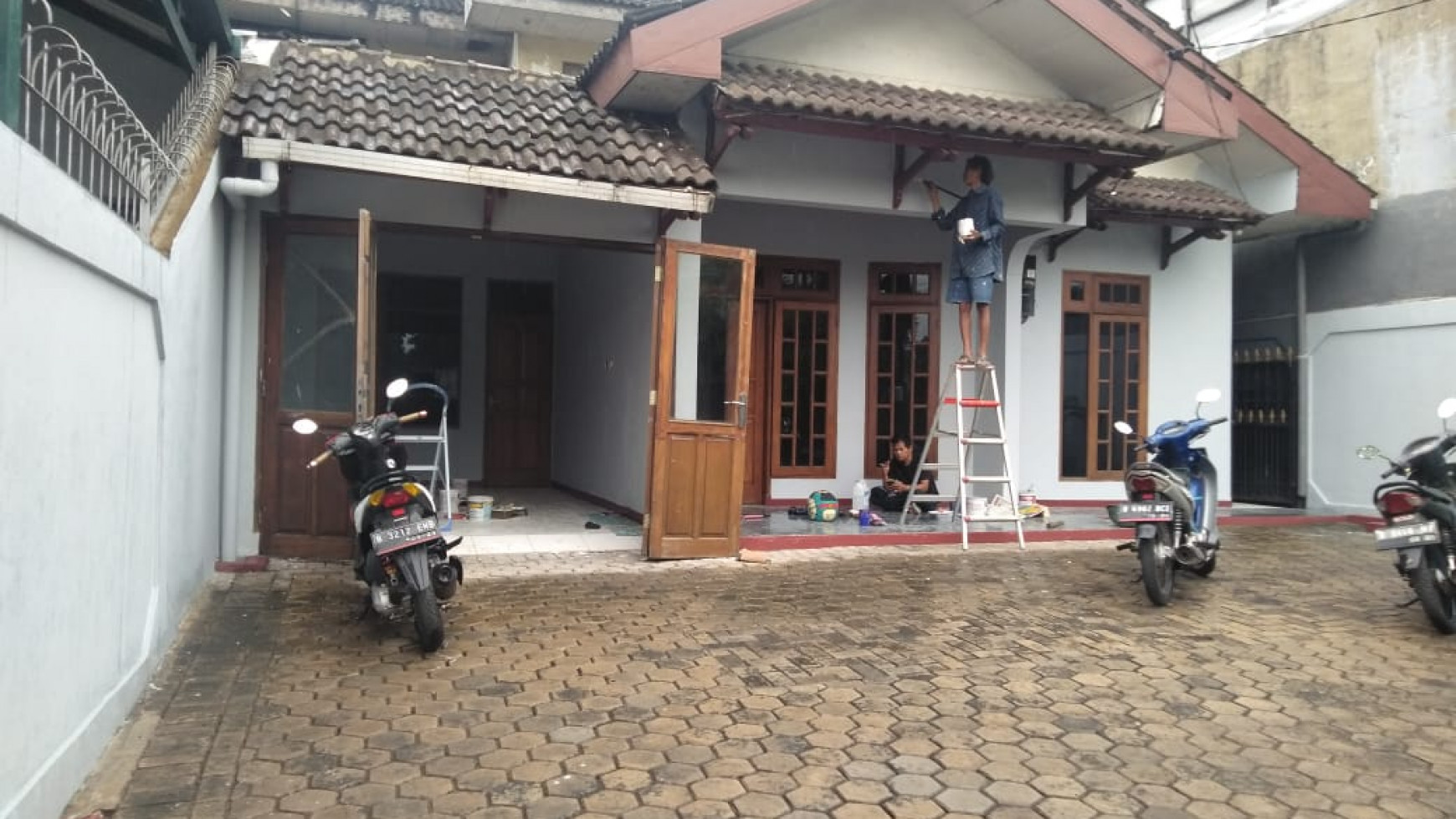 Rumah bisa untuk kantor di kemang 