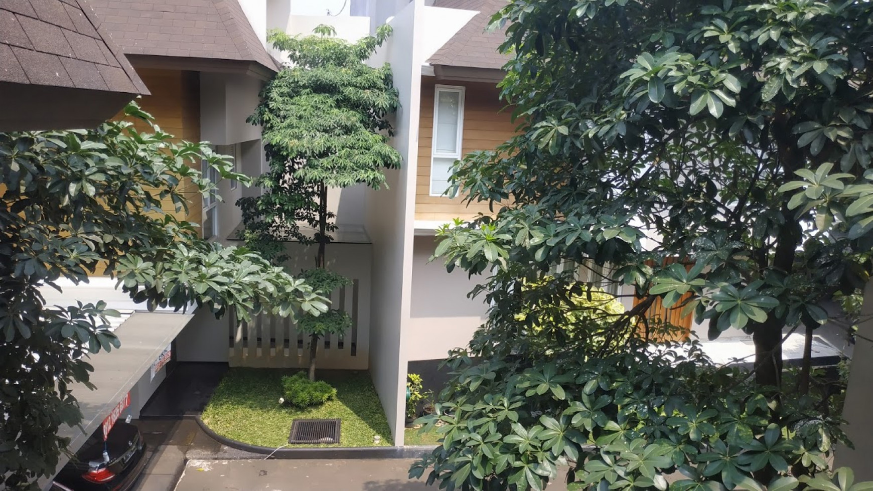 Dijual Rumah Bagus Brand New Dalam Townhouse Jakarta Selatan