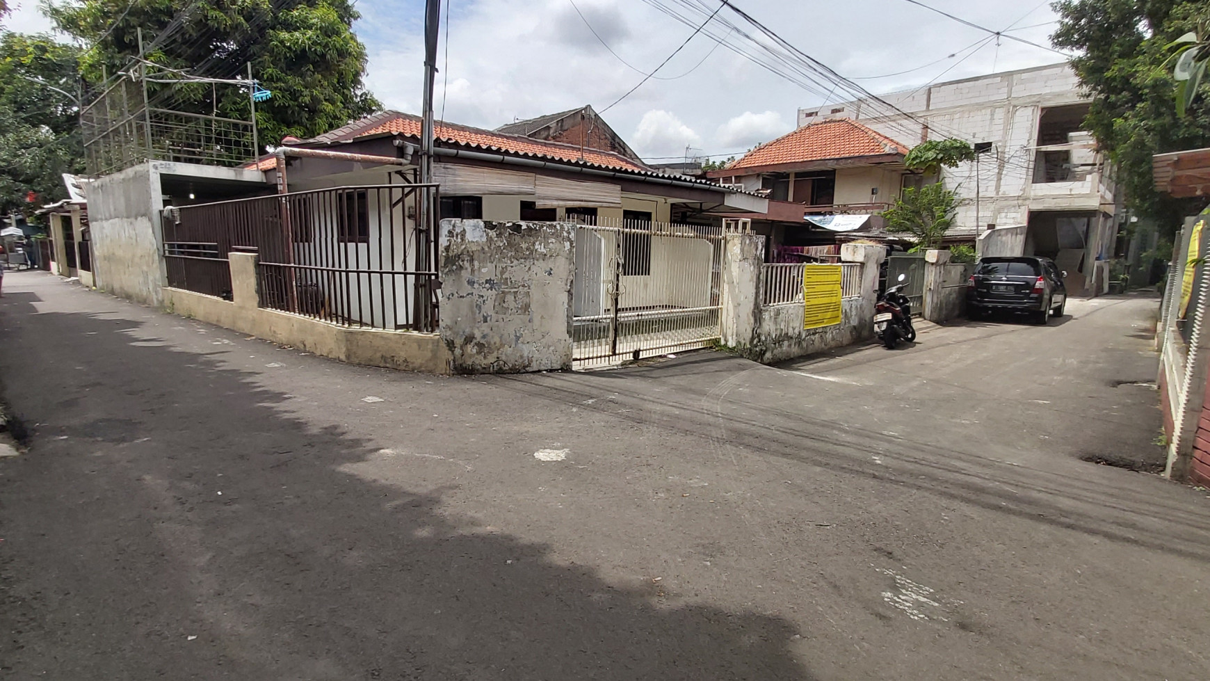 Rumah Hitung Tanah Dekat Stasiun Mrt Haji Nawi  Cocok Untuk Bangun Kos Kebayoran Baru Jaksel