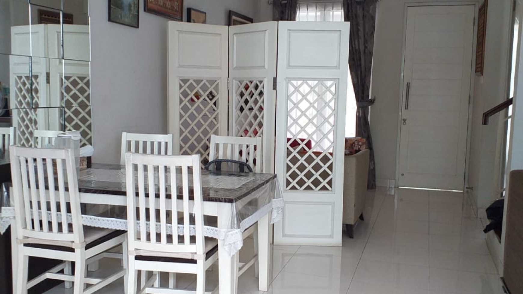 Rumah Siap Huni, Interior Elegan, Hunian Asri @Emerald View, Bintaro