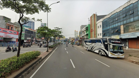 Dijual Ruko Besar Pinggir Jalan 2 Arah, Parkiran luas di Serpong, Tangerang Selatan