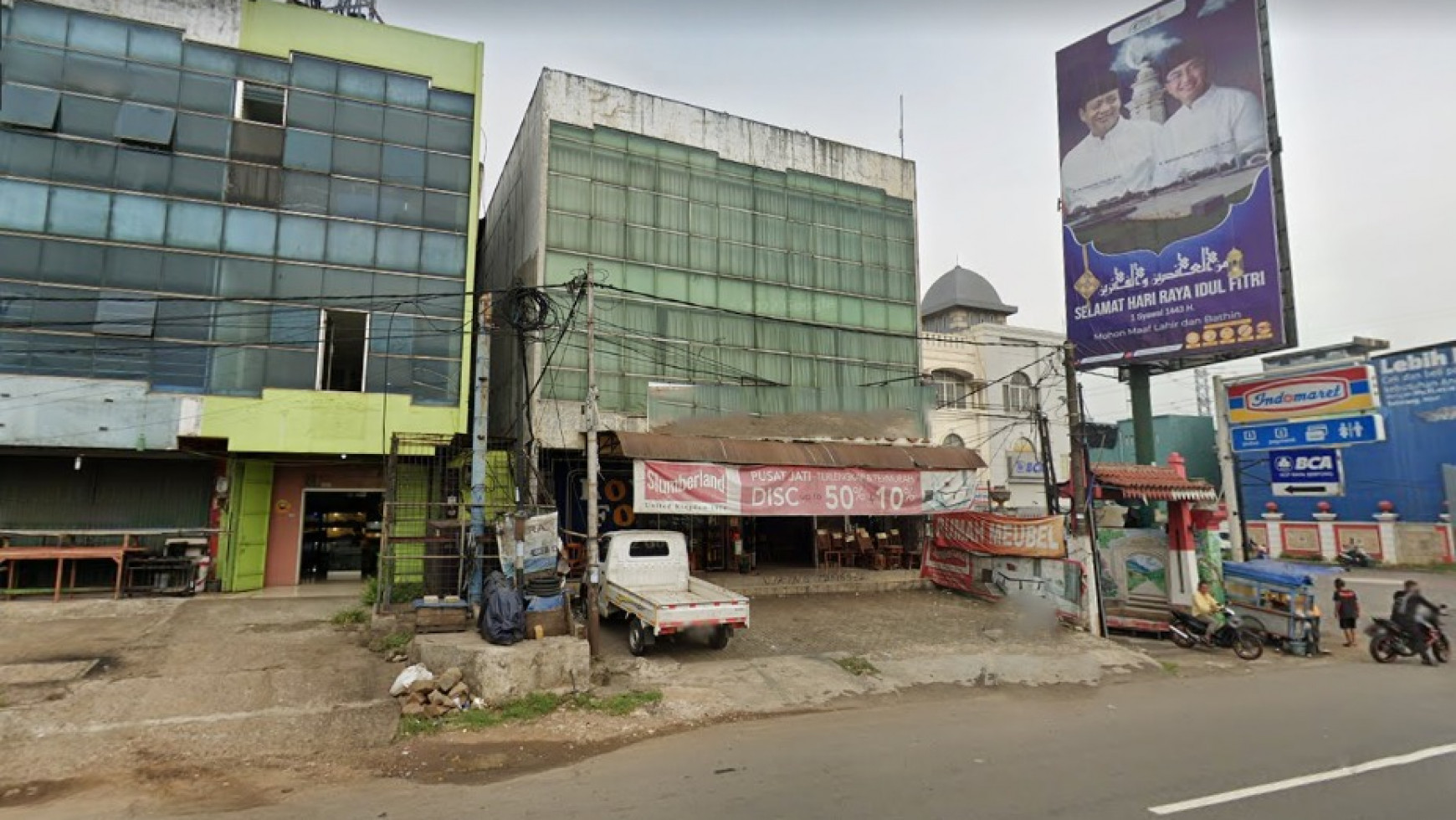 Dijual Ruko Besar Pinggir Jalan 2 Arah, Parkiran luas di Serpong, Tangerang Selatan