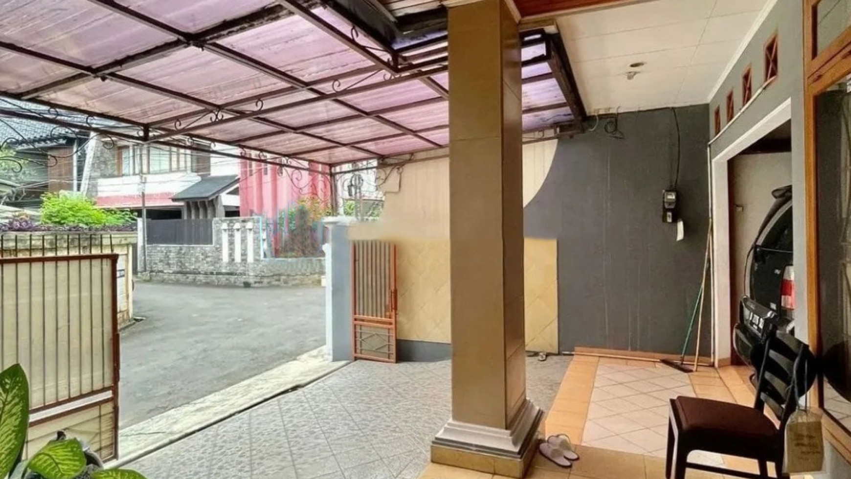 Dijual Rumah di Kebayoran Baru 2 lantai, halaman Belakang dan depan luas di Tulodong Bawah