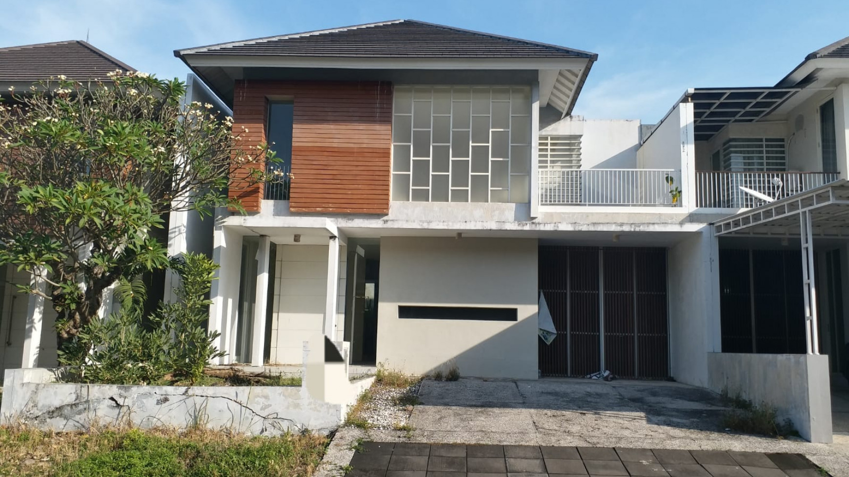 Dijual Rumah Minimalis Modern dekat UC Citraland Cluster Waterfront Surabaya Barat 