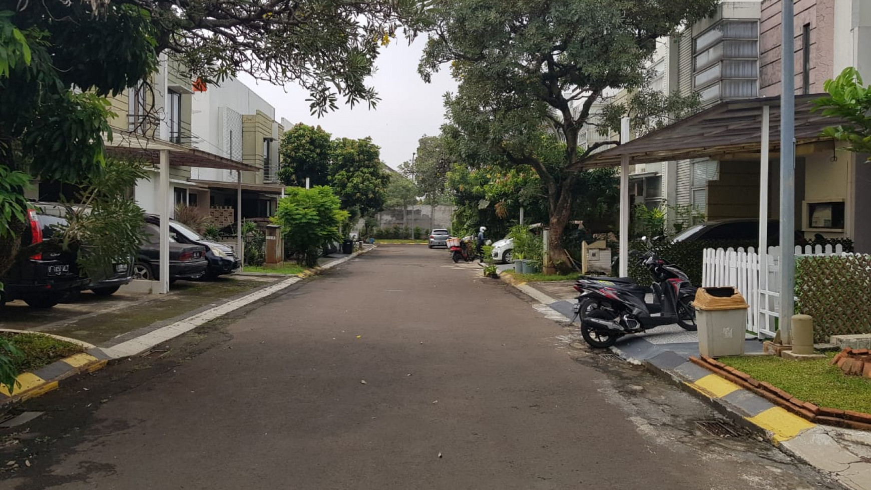 Rumah Bagus Di Green Wood House, Ciputat Tangerang Selatan