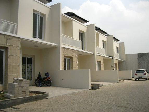 Dijual Rumah Baru siap huni di Residence 8 @ Srengseng- Joglo