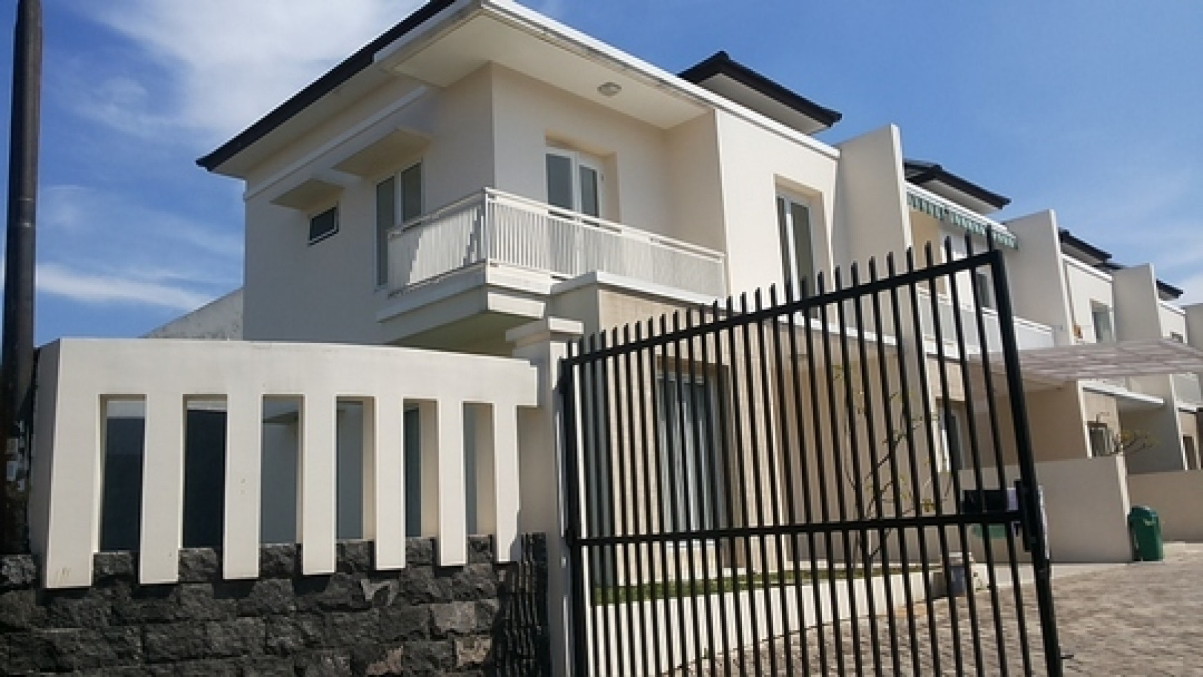 Dijual Rumah Baru siap huni di Residence 8 @ Srengseng- Joglo