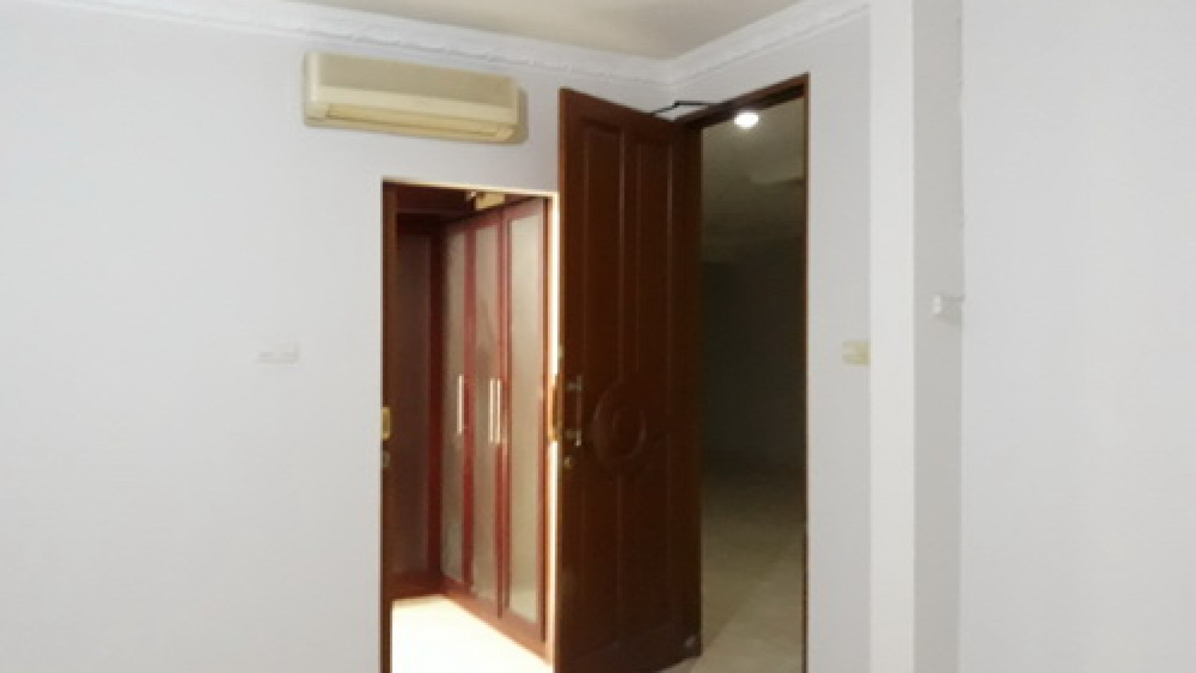 For Rent House-Siap Huni @ Taman Kedoya Baru - Jakarta Barat