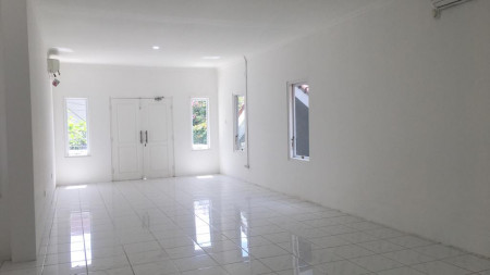 DISEWA RUMAH JL CIBEBER KEBAYORAN BARU JAKARTA SELATAN