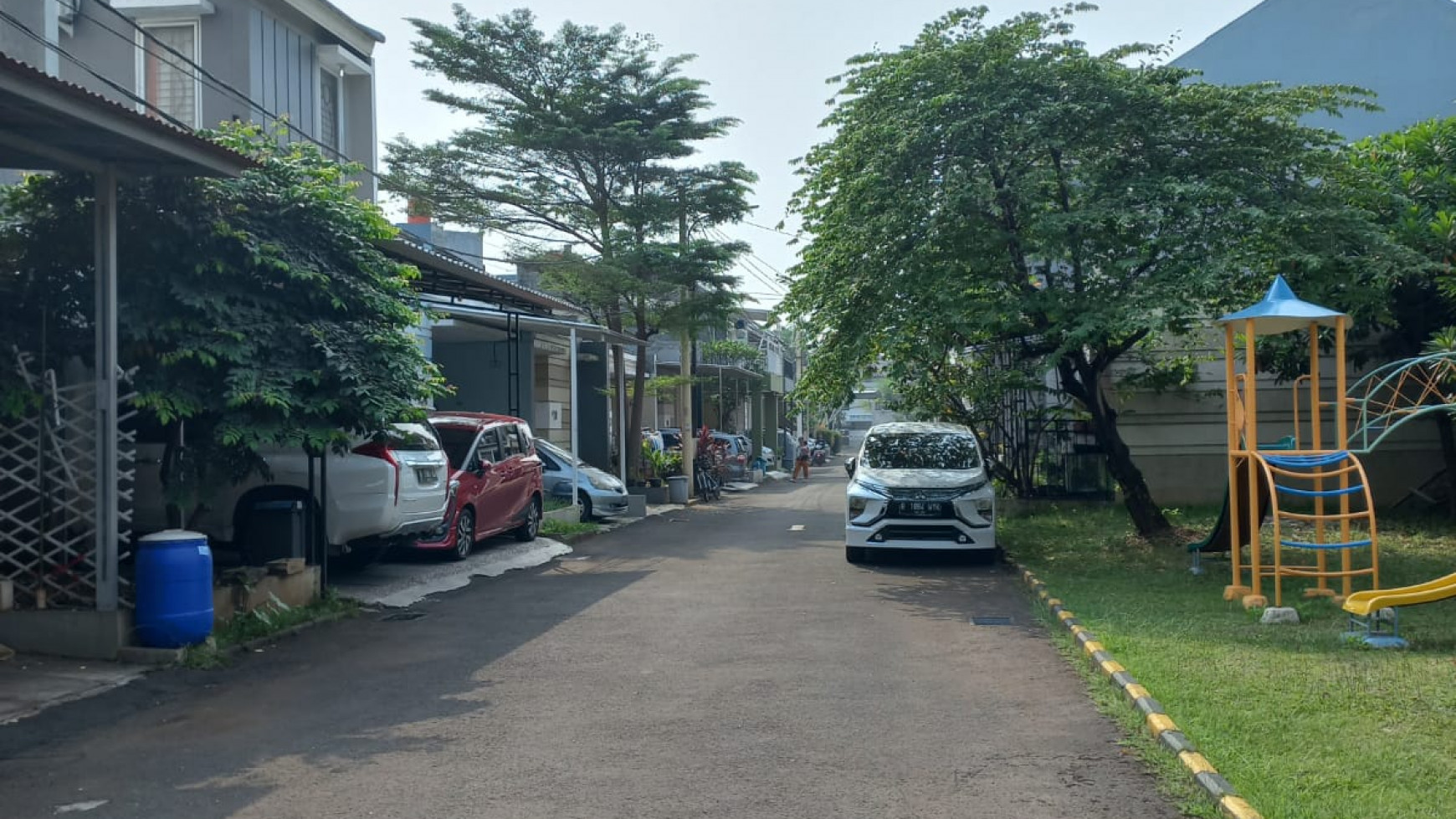 Rumah siap huni di pondok aren