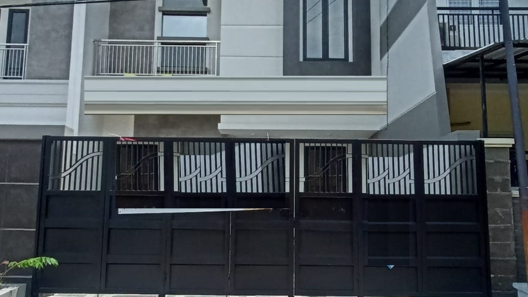 Dijual Rumah SHM di Sutorejo Selatan, Surabaya