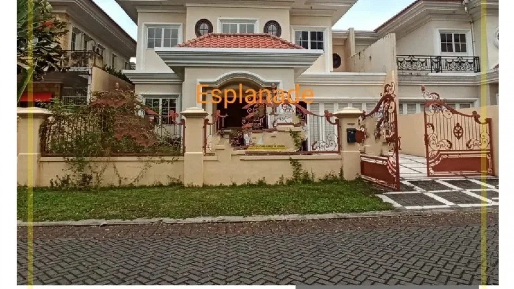 Rumah Dijual Esplanade Citraland Surabaya Barat  Dekat UC 