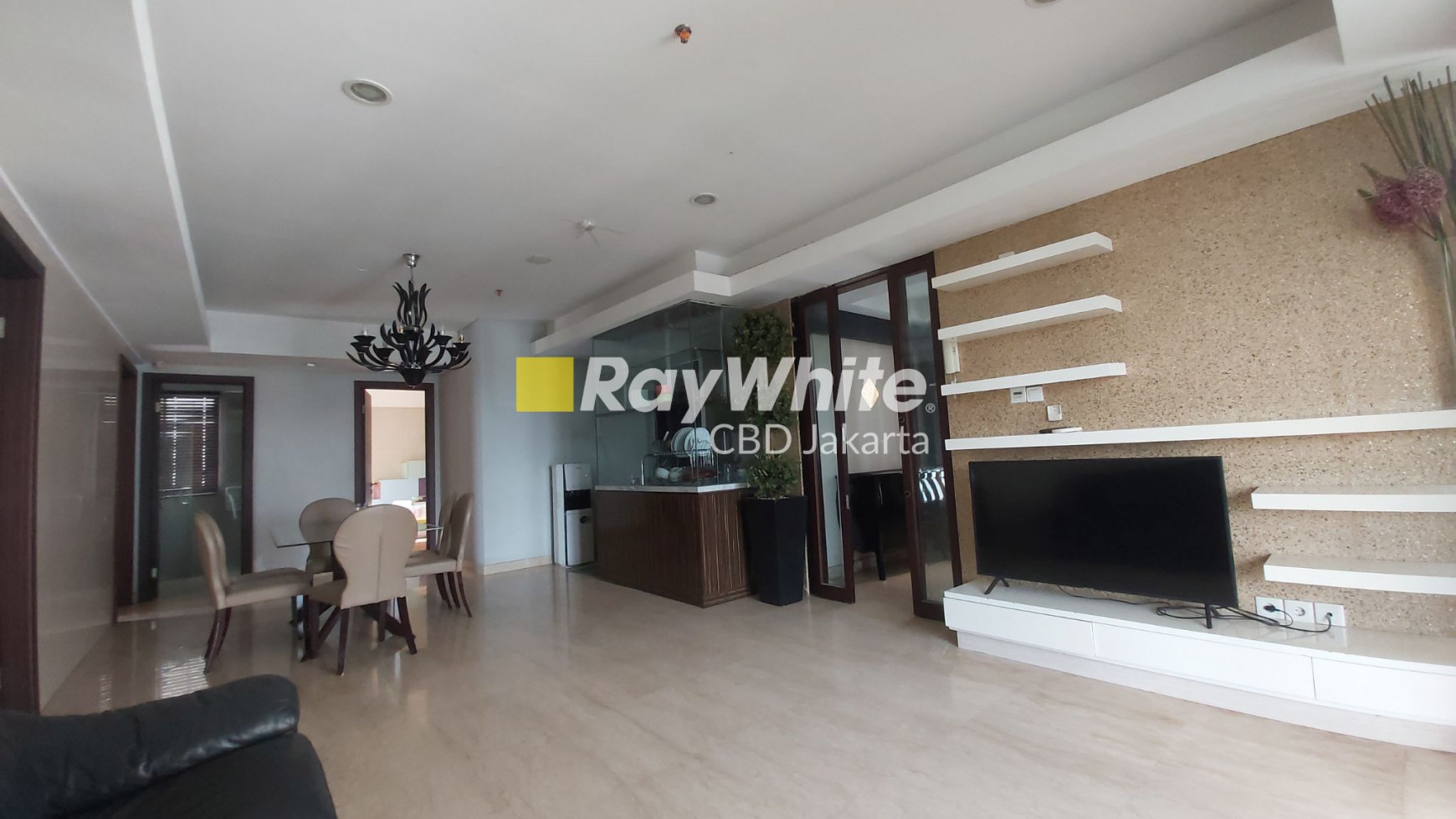 Dijual Cepat !! Apartemen The Royale Springhill Kemayoran Jakarta Pusat - 3 BR Private Lift