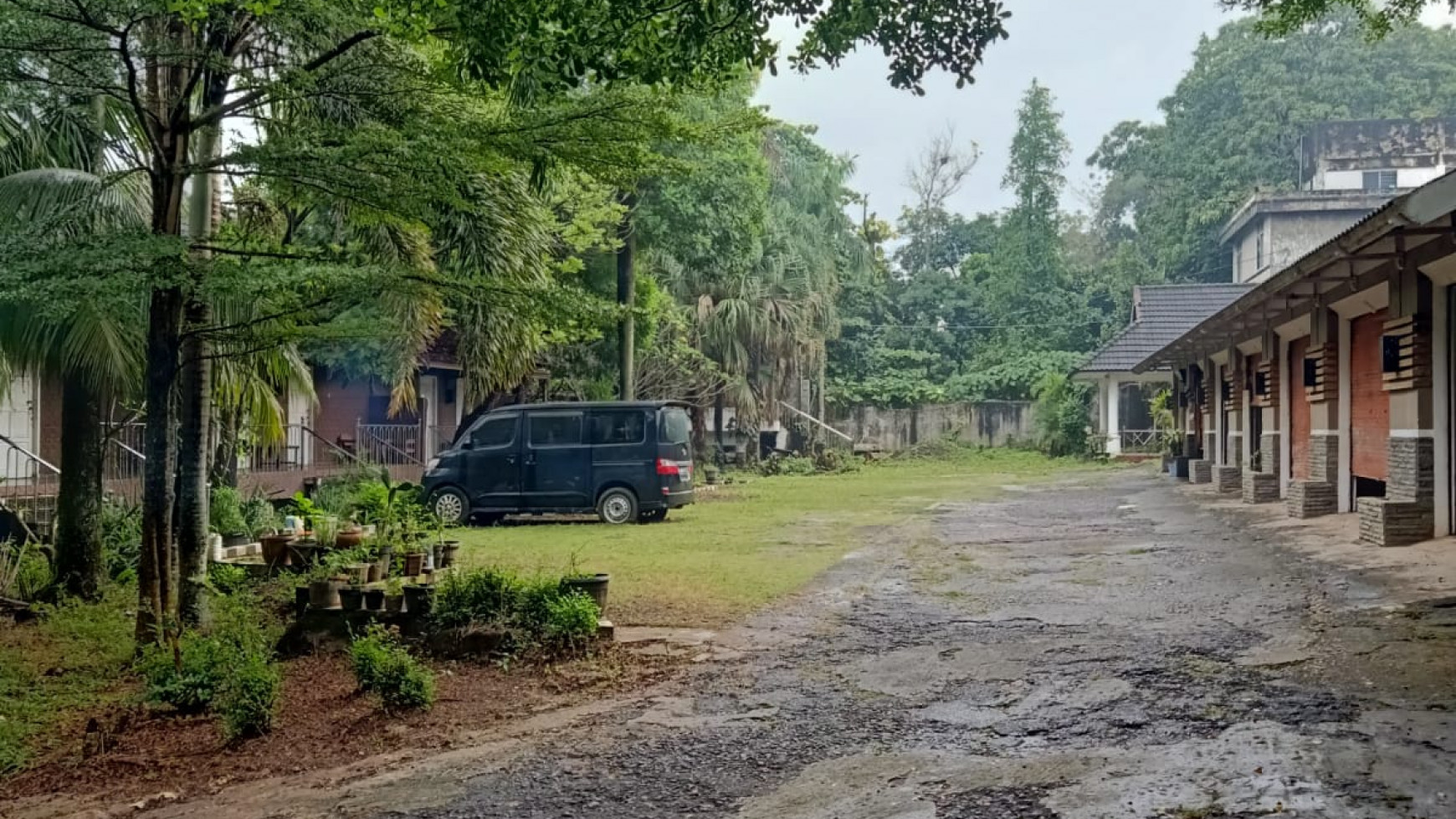 Hotel murah kondisi asri dan bagus di JL. suhanda Palembang sumatera selatan